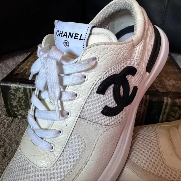 CHANEL Ivory Calfskin Suede Sneakers 42 - Picture 4 of 10
